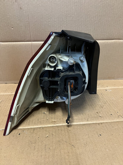 2005 Volkswagen Golf - Right Taillight
