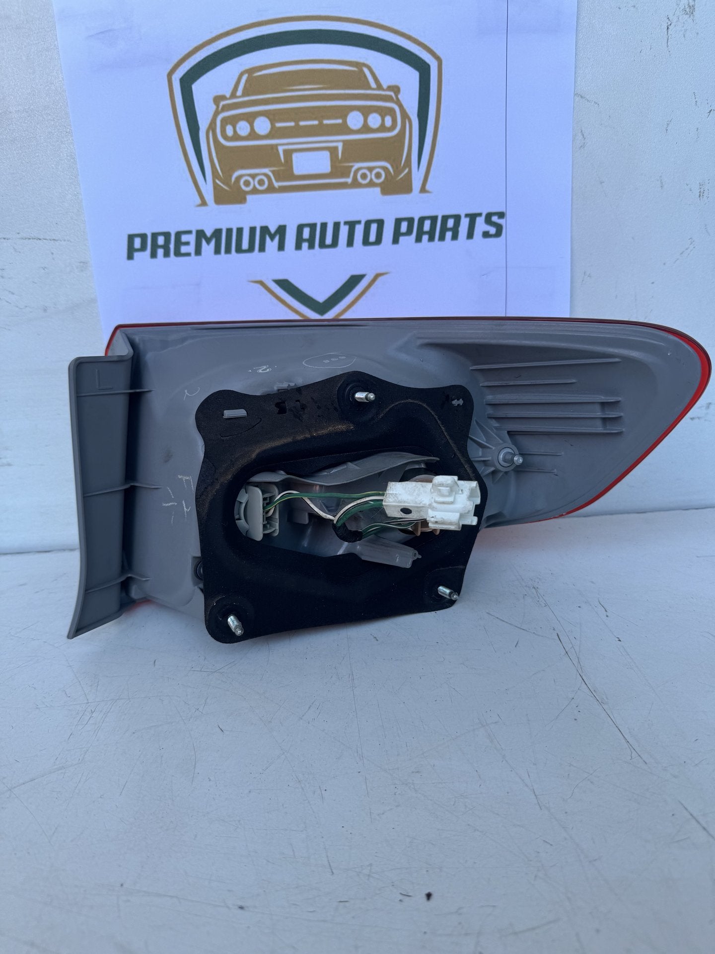 2010  E150 Left Taillight