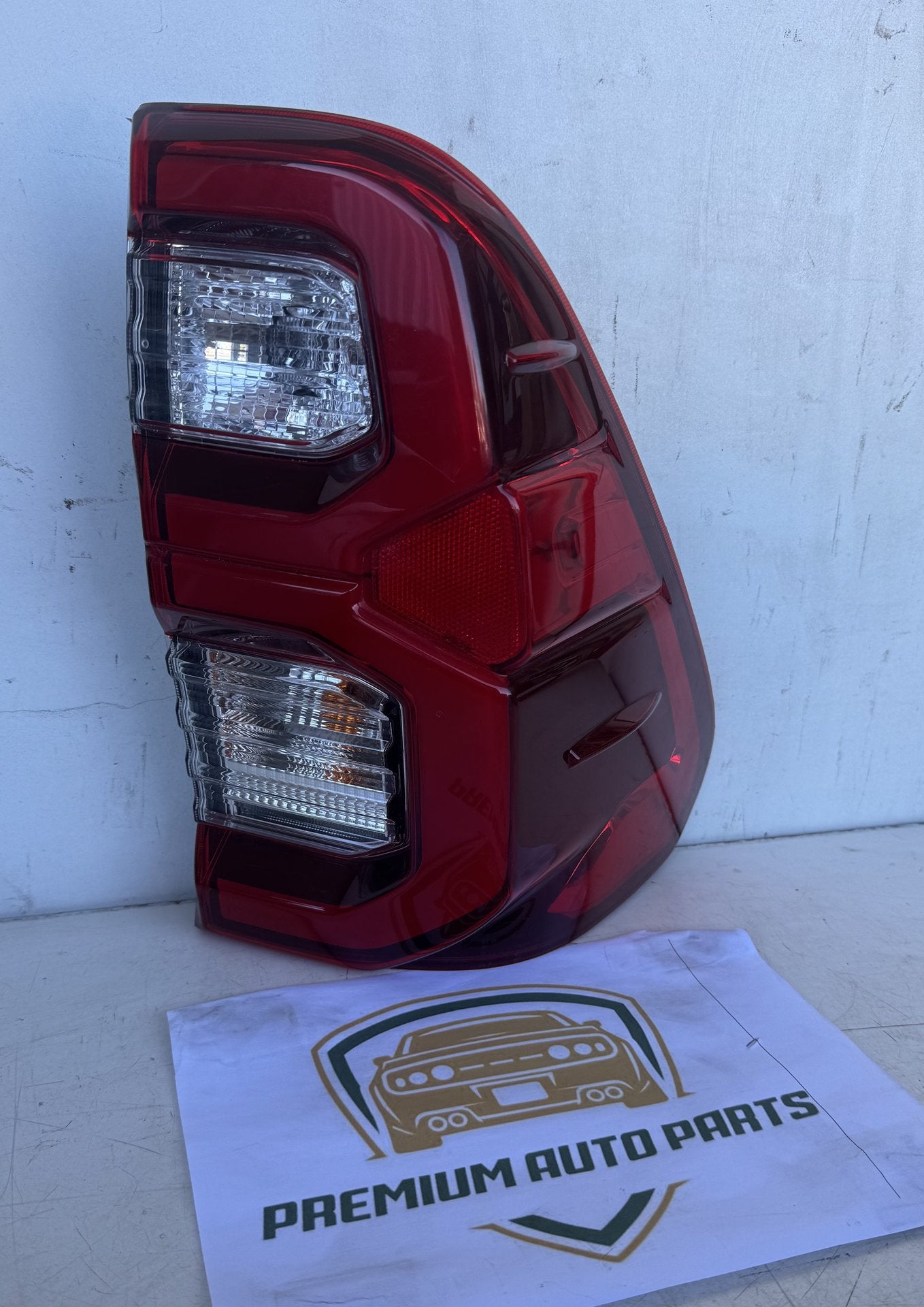 2023 Toyota Hilux Pickup Right Taillight