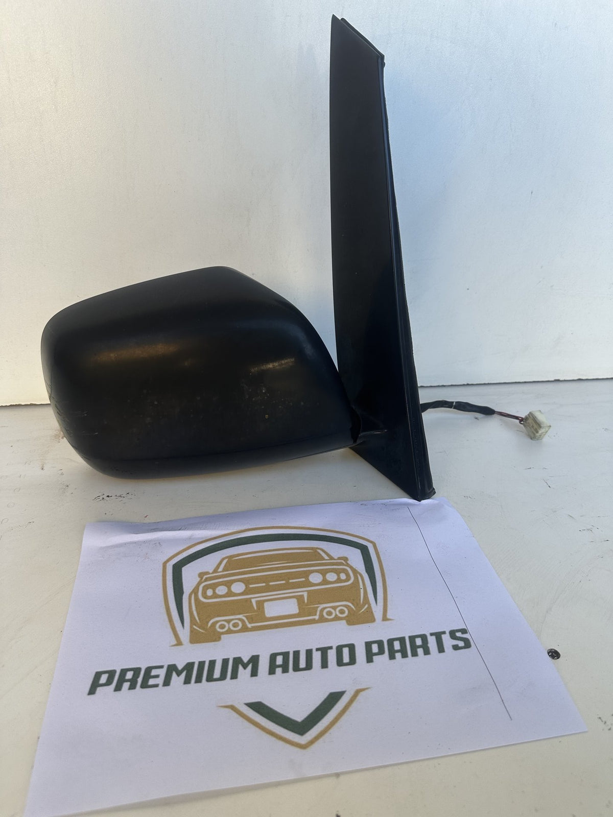2005 Toyota Tarago R30 Station Wagon Right Door Mirror 012142