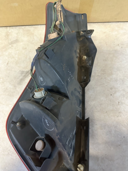 2010 Nissan Murano - Right Taillight