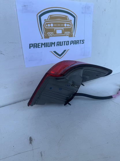 2010  E20 Left Taillight