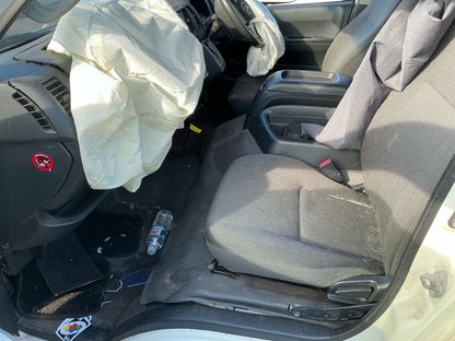 2015 Toyota Hiace Commuter H200