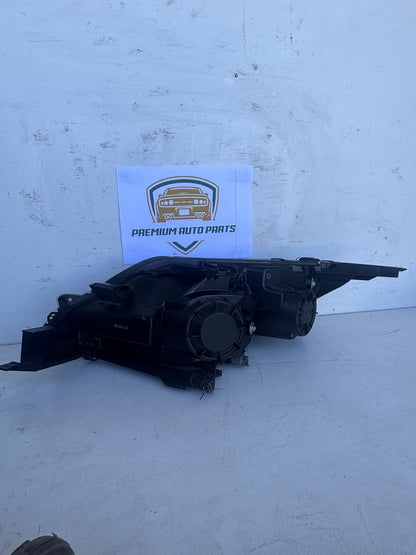 2023   Right Headlight