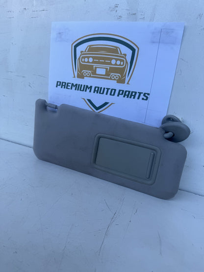 2010  E20 Right Sun Visor