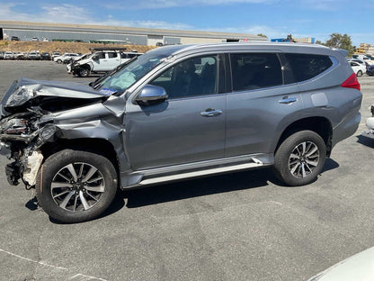 2018 Mitsubishi Pajero  QEStation Wagon 
Mitsubishi
Pajero