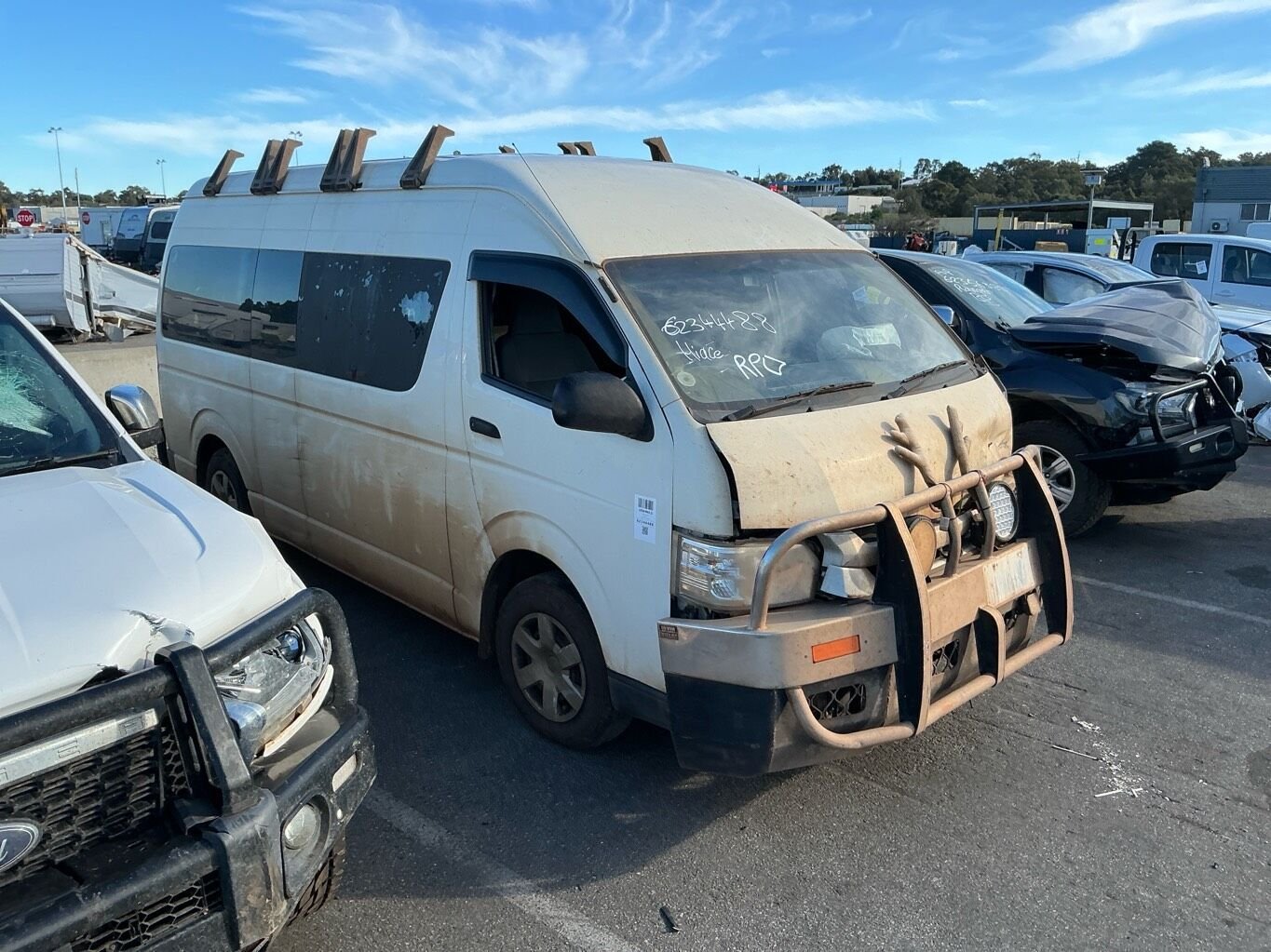 2015 Toyota Hiace Commuter H200