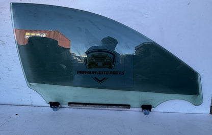 2010  E20 Right Front Door Glass