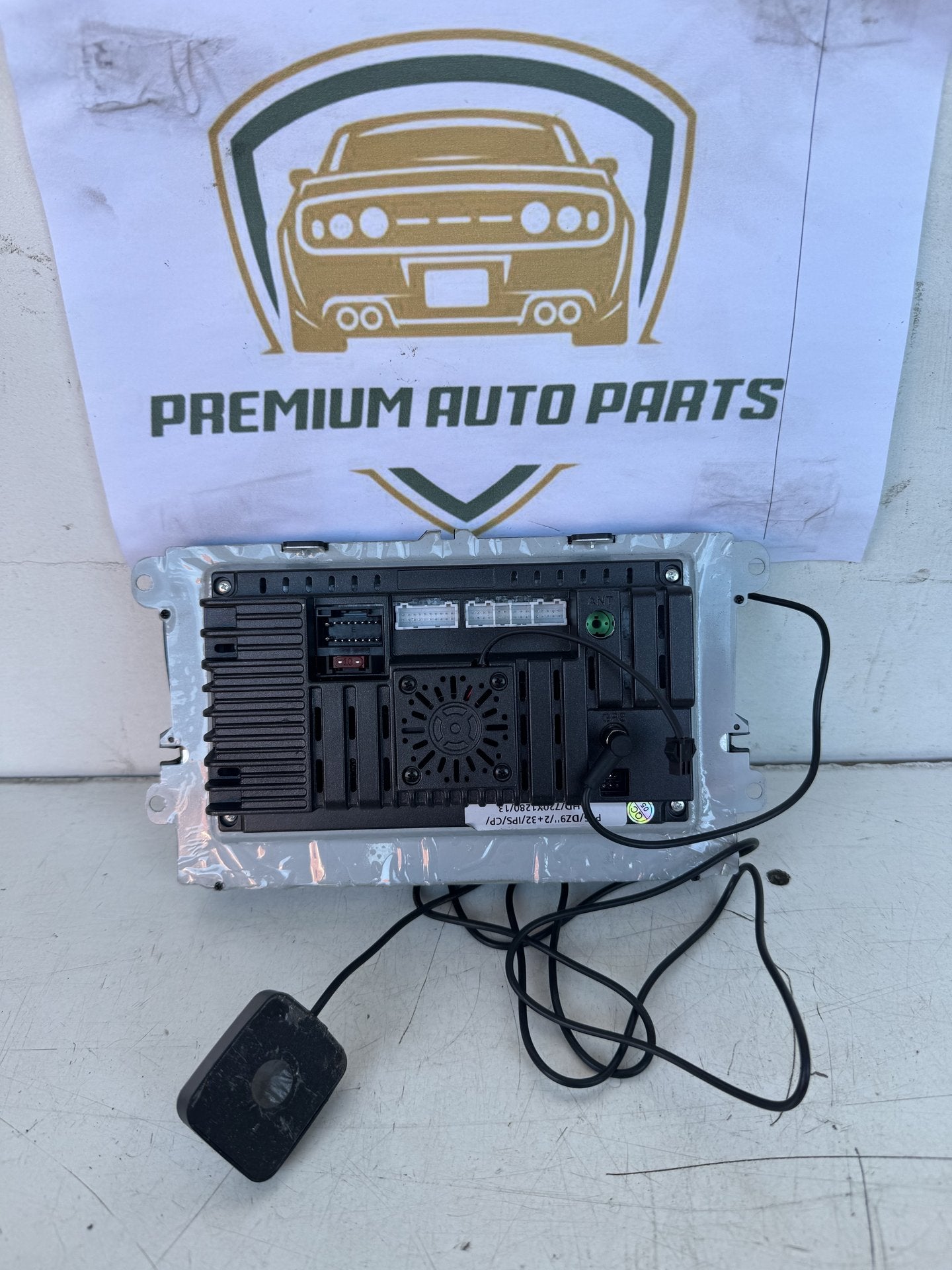 2010 Volkswagen Golf MK6- 5K Station Wagon Stereo Head Unit