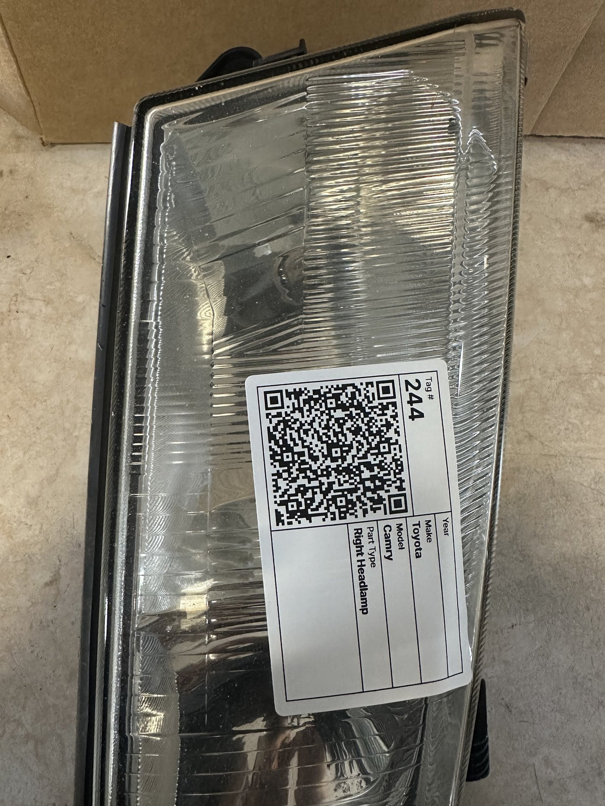 1997-2000 Toyota Camry Right Headlight 81110