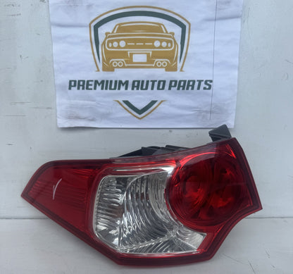 2009  CU Left Taillight