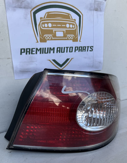 2003   Right Taillight