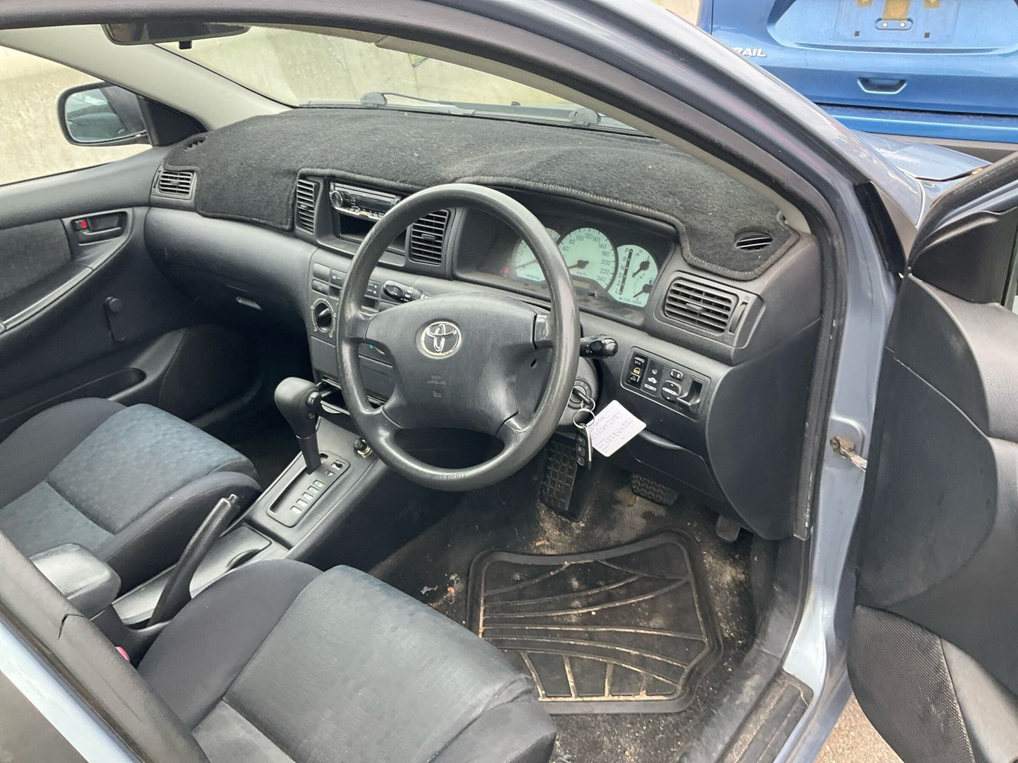 2004 Toyota Corolla Ascent E120Hatchback 
Toyota
Corolla