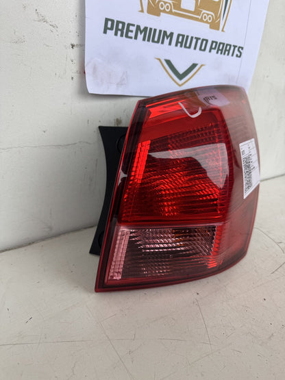 2009 Nissan Dualis Station Wagon Right Taillight