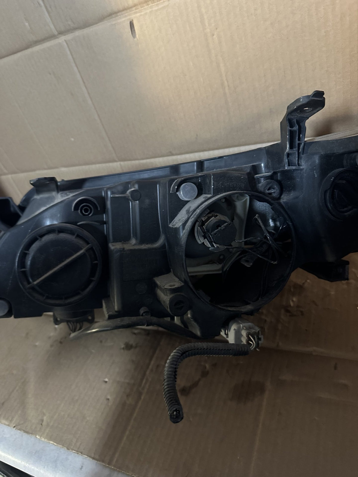 2014 Toyota Camry - Right Headlight