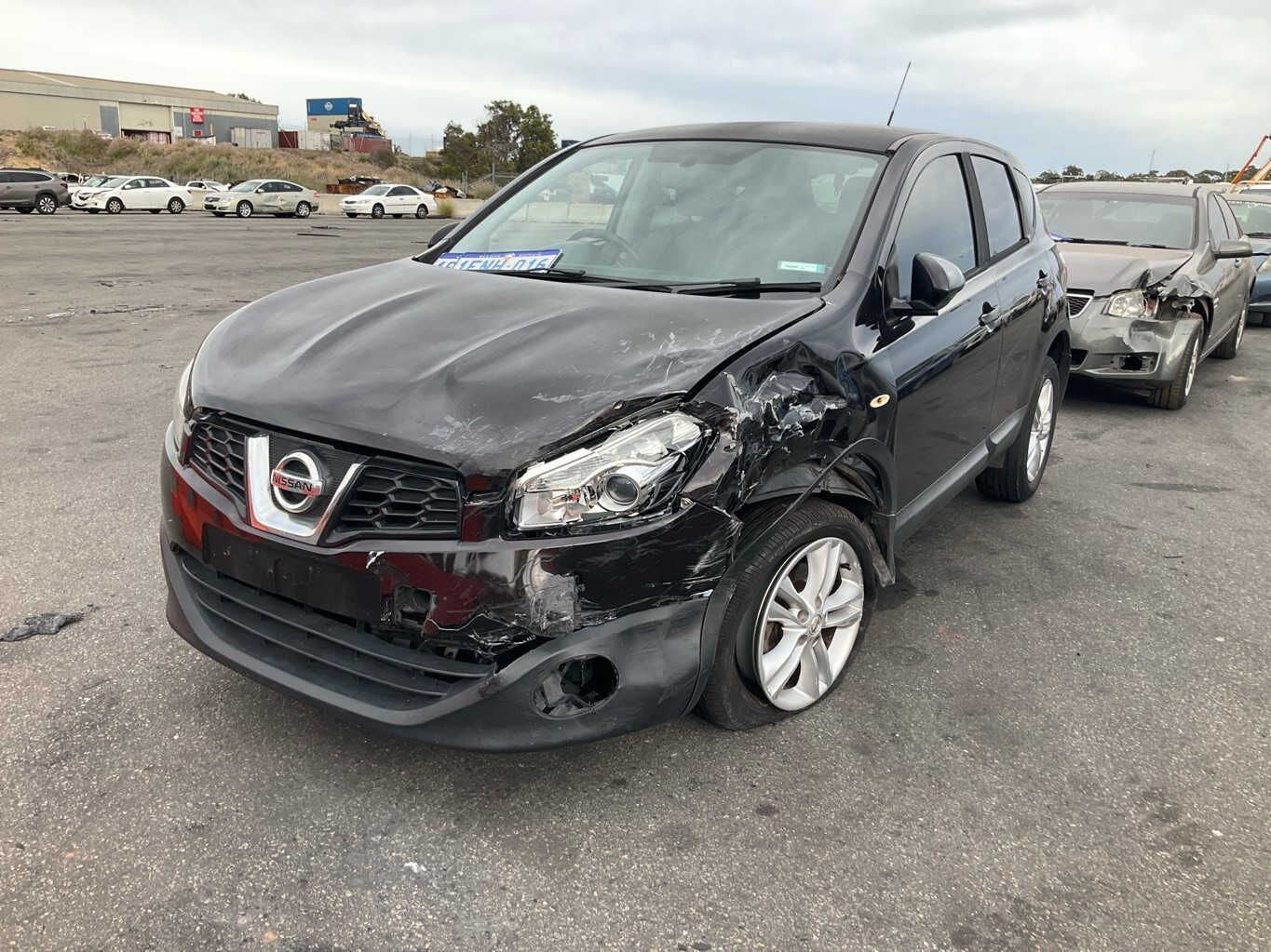 2014 Nissan Dualis ST J10Hatchback 
Nissan
Dualis
