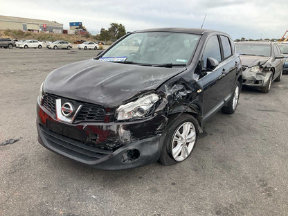2014 Nissan Dualis ST J10Hatchback 
Nissan
Dualis
