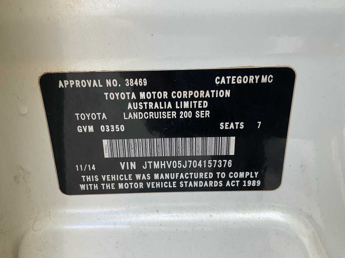 2014 Toyota Land Cruiser J200