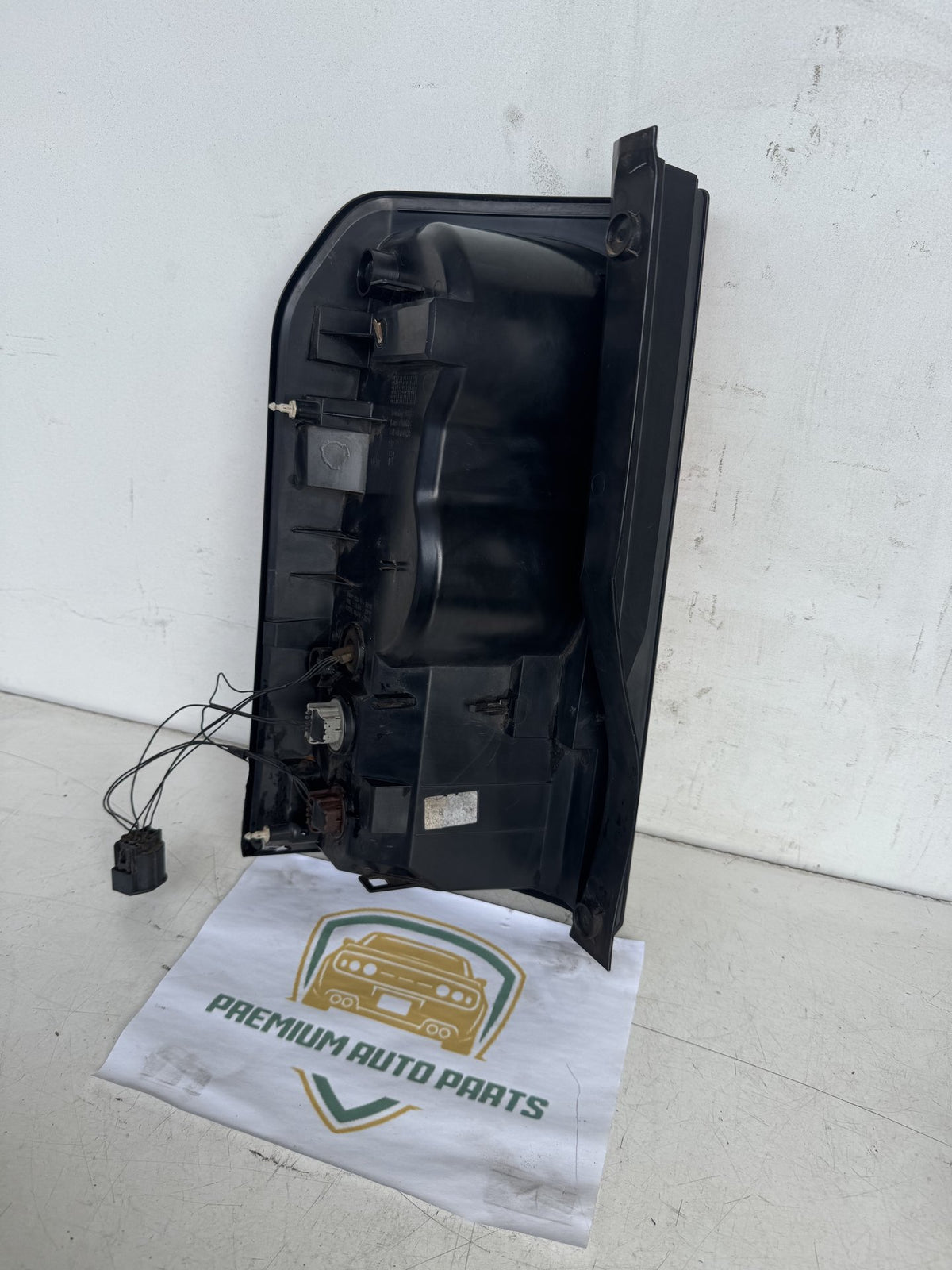2012 Land Rover Range Rover Station Wagon Right Taillight