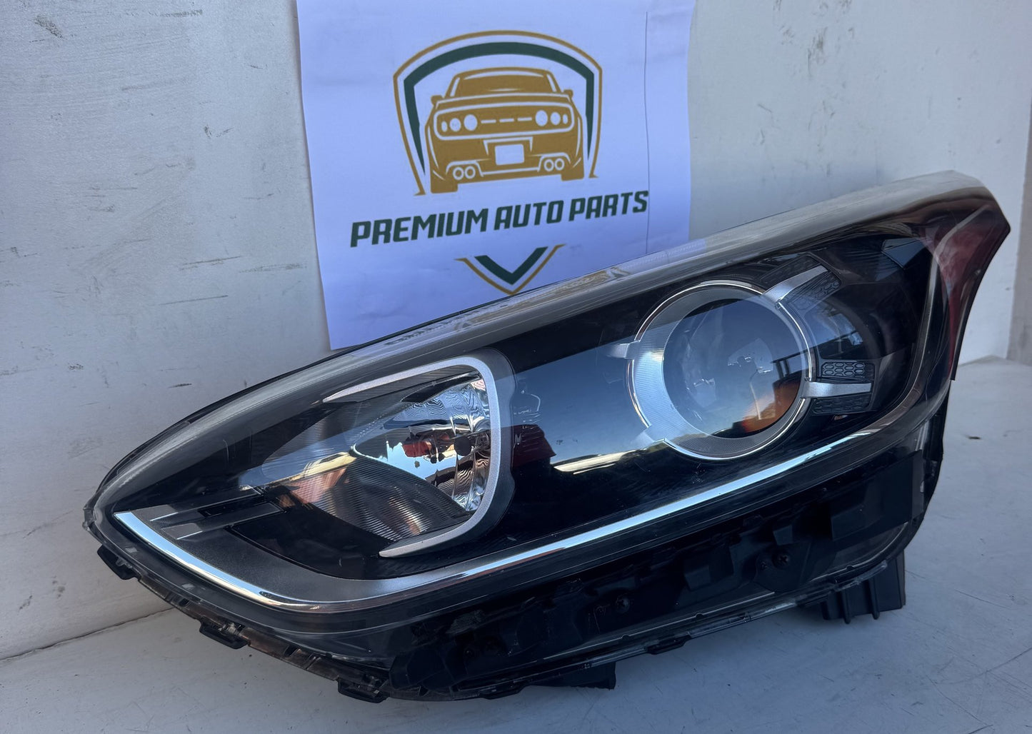 2020   Left Headlight