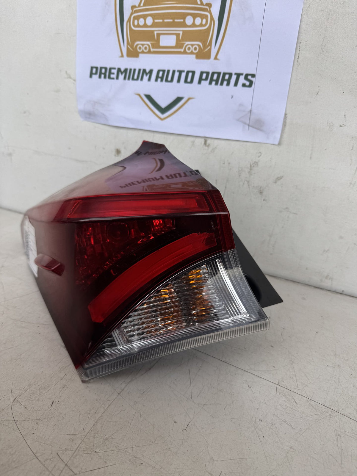 2015 Toyota Corolla Hatchback Right Taillight