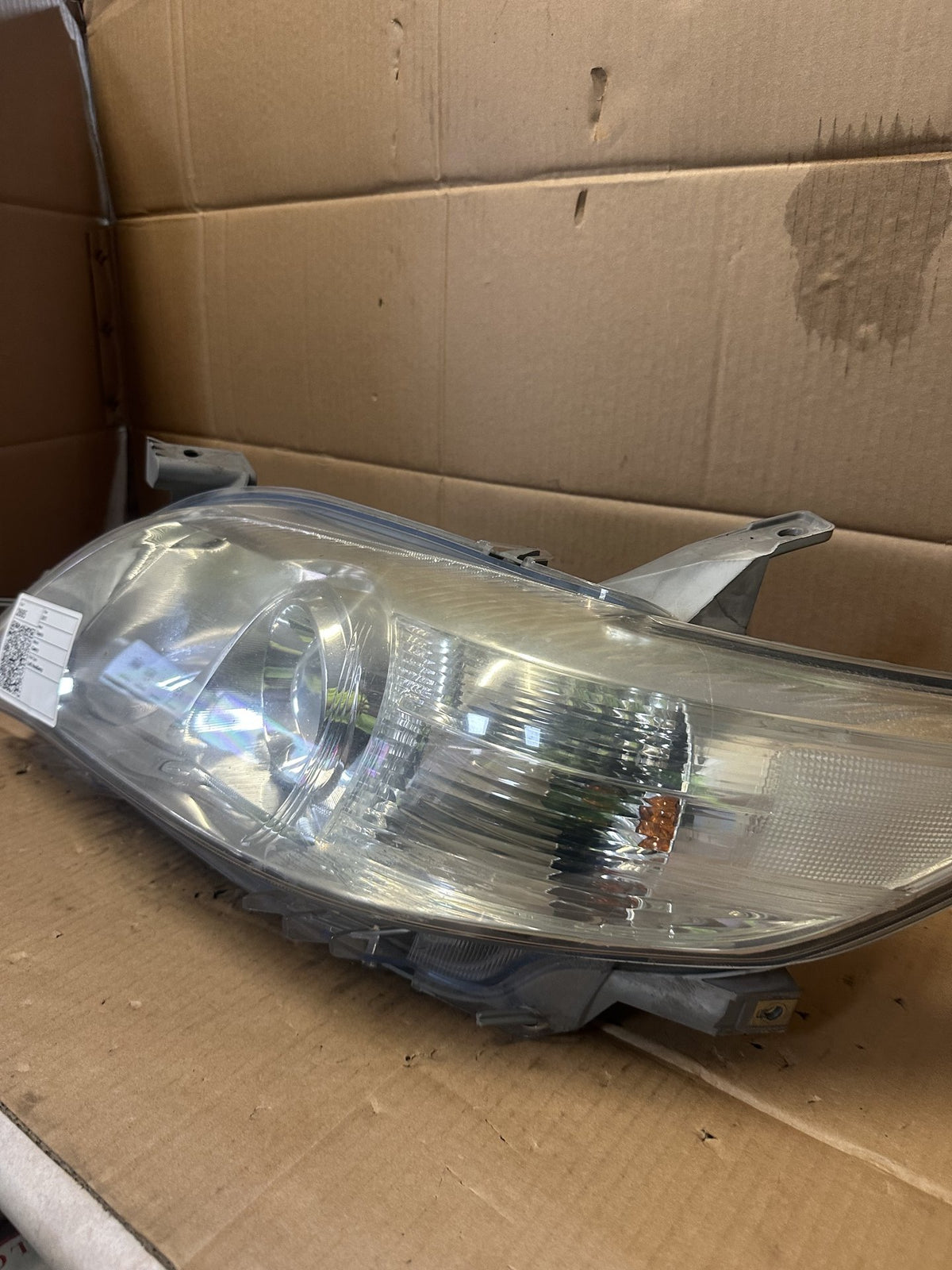 2011 Toyota Camry - Left Headlight