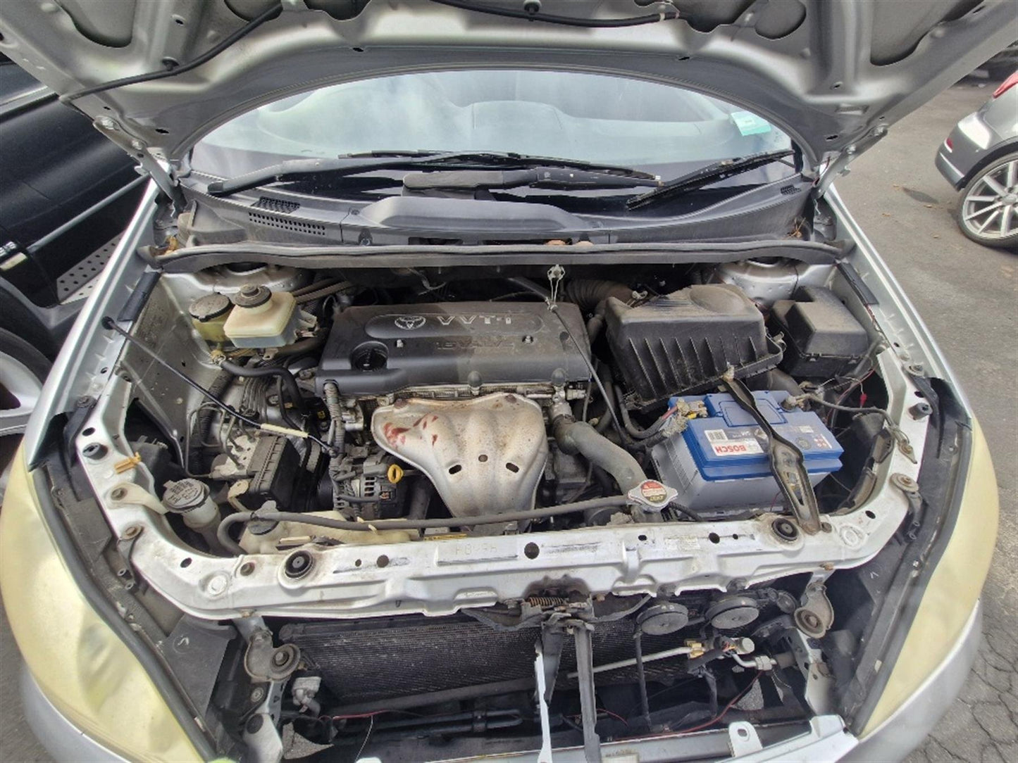 2004 Toyota Avensis
