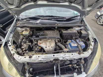 2004 Toyota Avensis