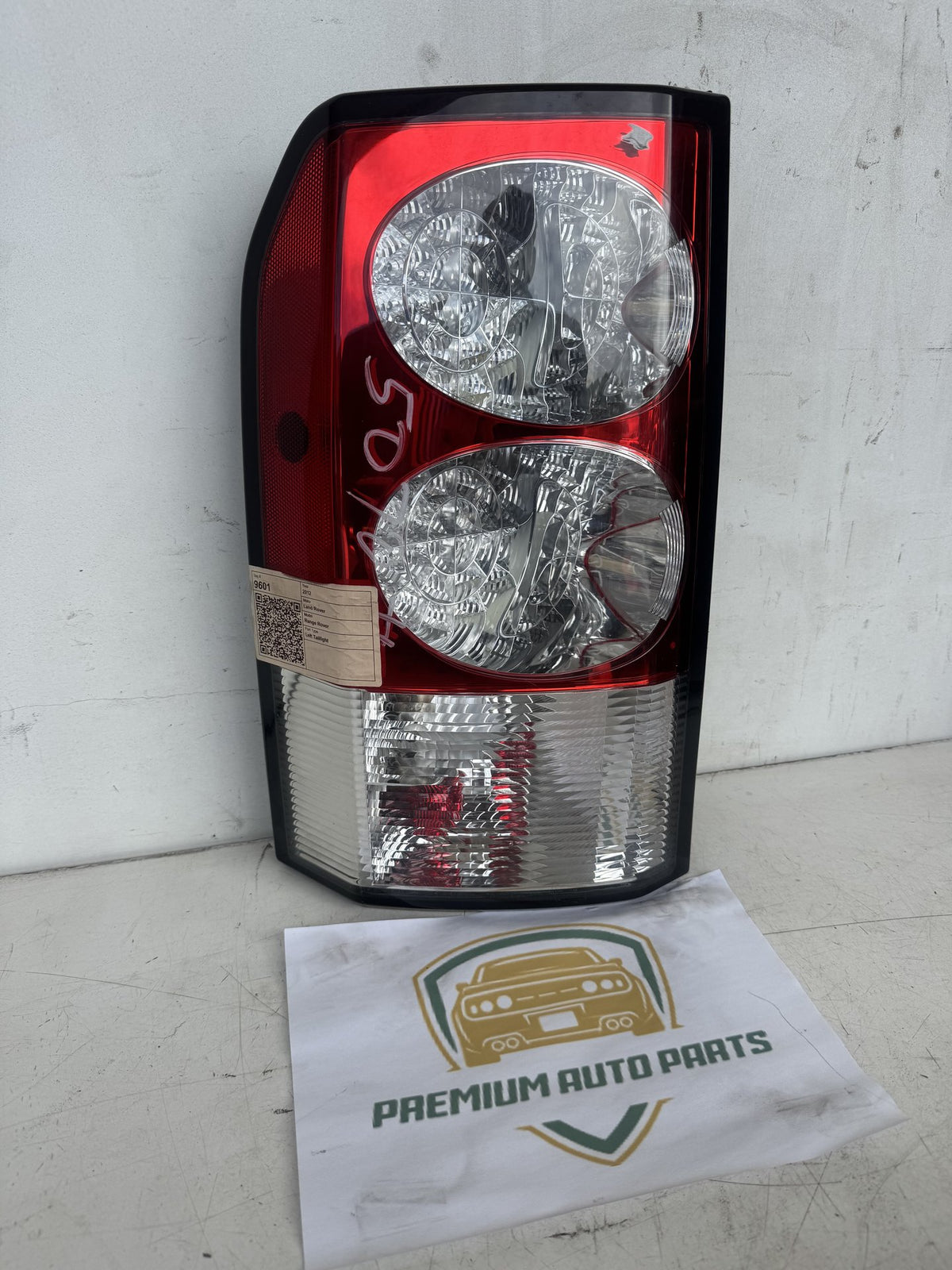 2012 Land Rover Range Rover Station Wagon Left Taillight