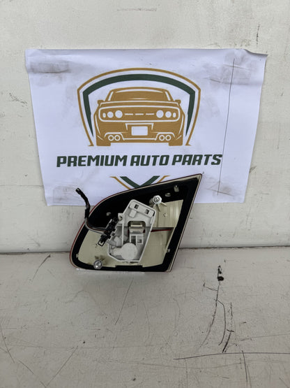2009 Skoda Superb Sedan Left Bootlid Light