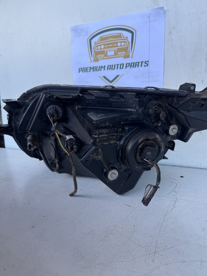 2018   Right Headlight