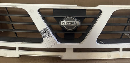 2010 Nissan Patrol - Grille