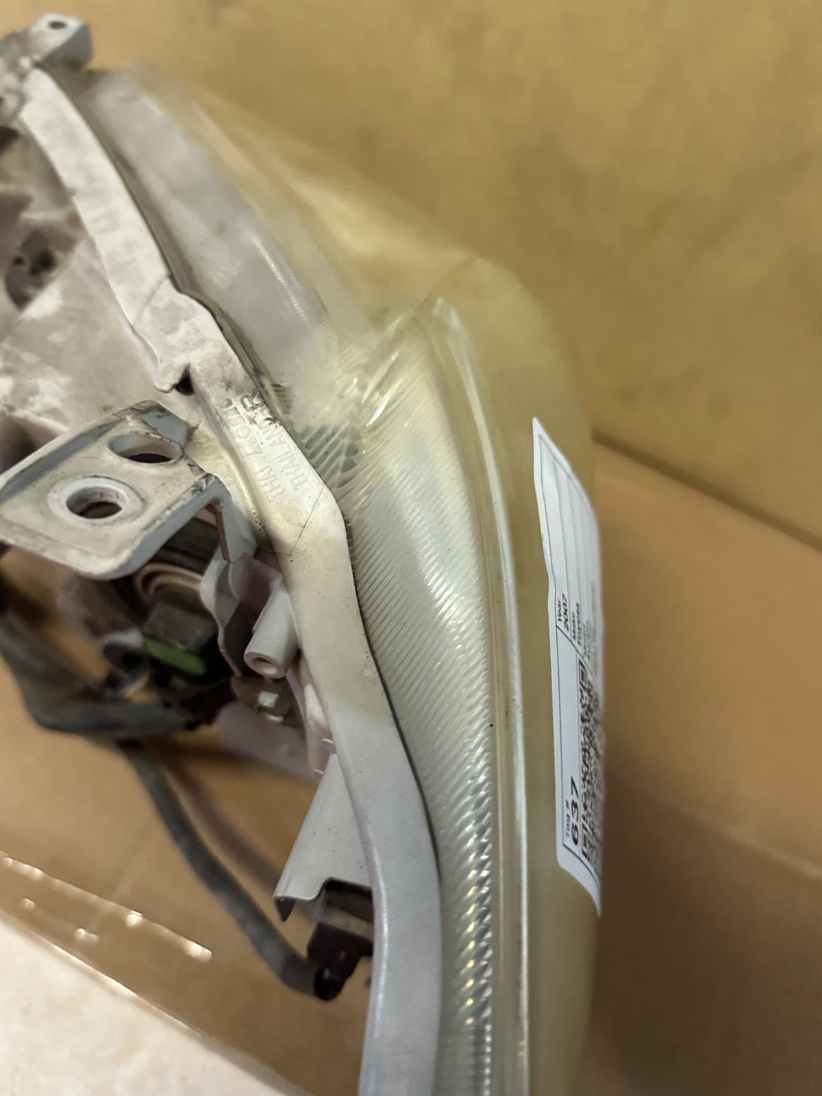 2007 Toyota Aurion - Right Headlight