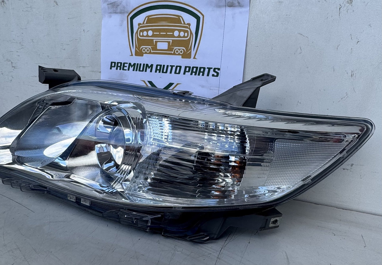 2010  XV40 Left Headlight