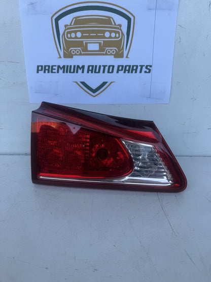 2010  E20 Left Boot Light