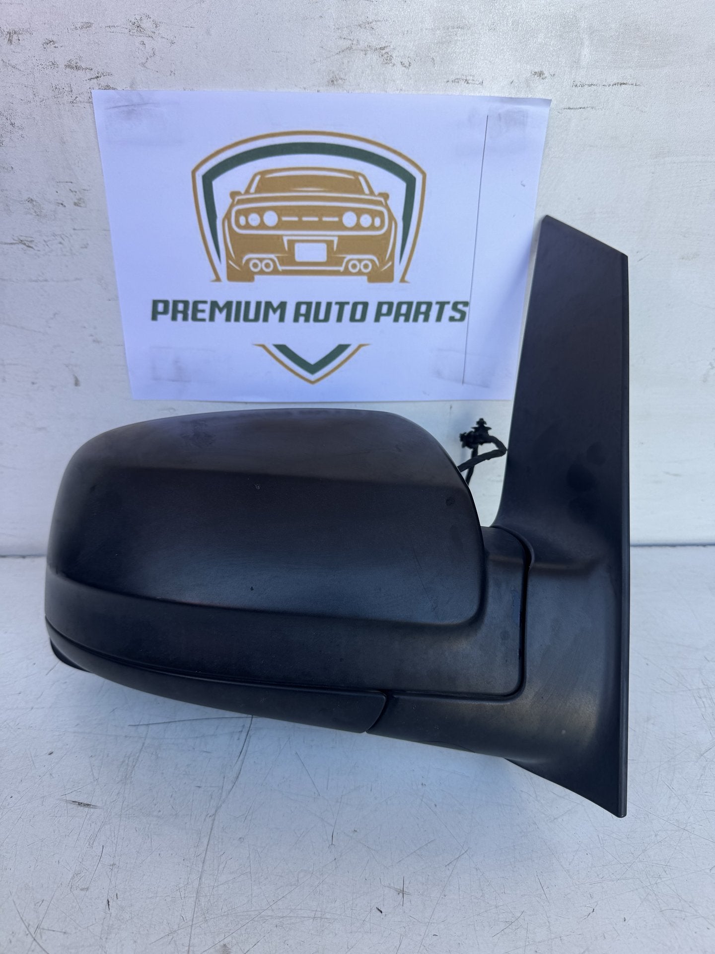 2011  V-Class W639 Right Door Mirror