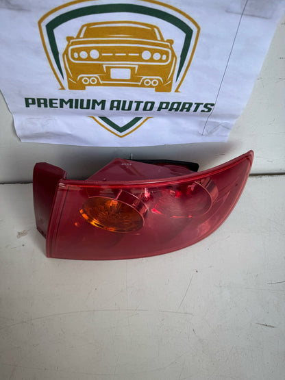 2005   Right Taillight