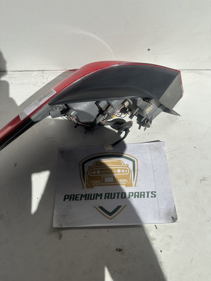 2011-2016 Hyundai Elantra MD Sedan Right Taillight 92402-3X0