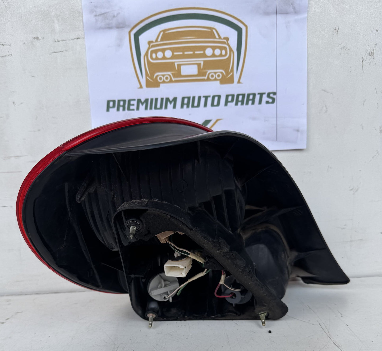 2000  E110 Right Taillight