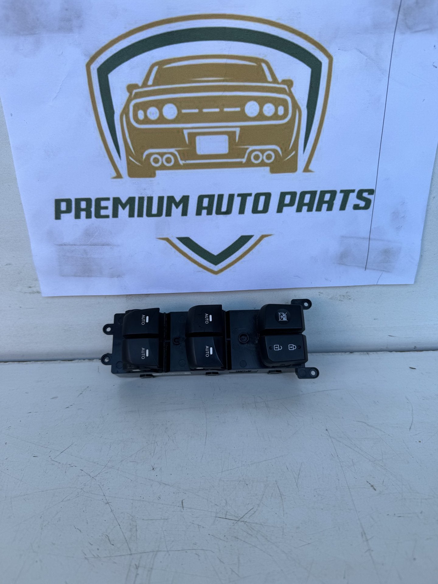 2014  GD Master Power Window Switch
