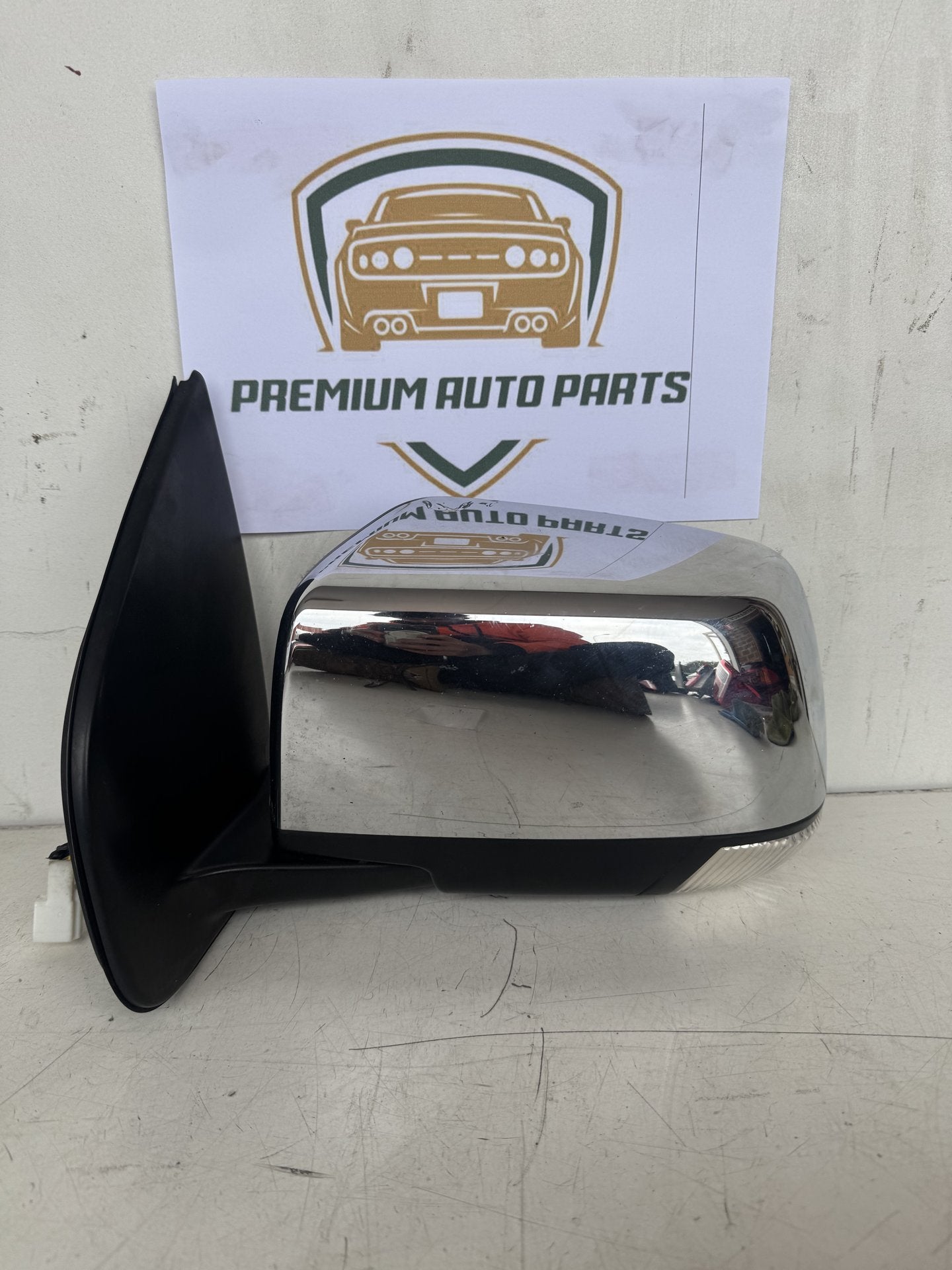 2013 Isuzu D-Max Pickup Left Door Mirror