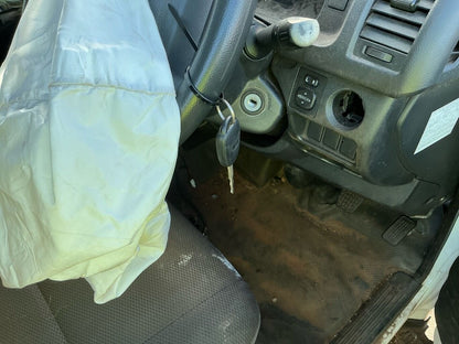 2015 Toyota Hiace Commuter H200