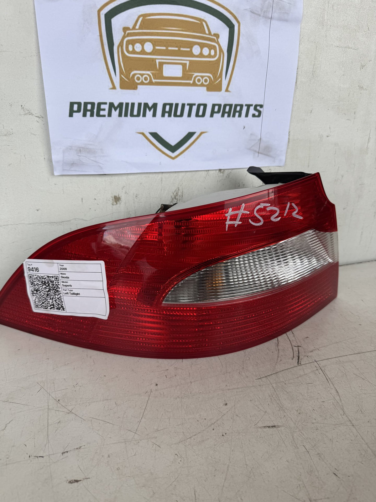 2009 Skoda Superb Sedan Left Taillight