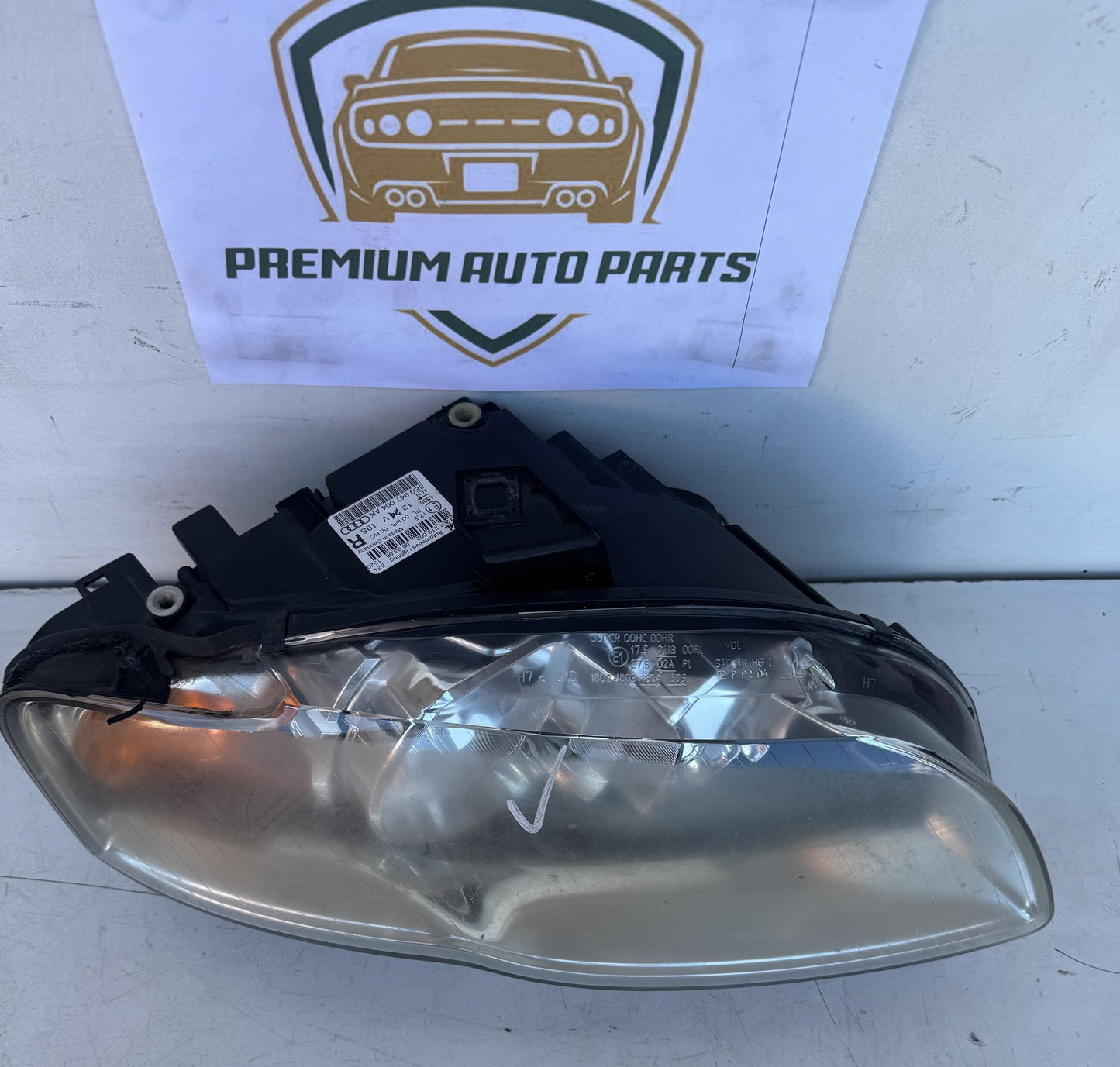 2008  B7 Right Headlight