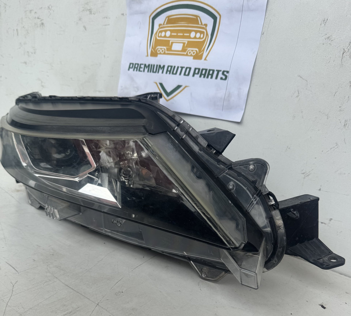 2019   Right Headlight