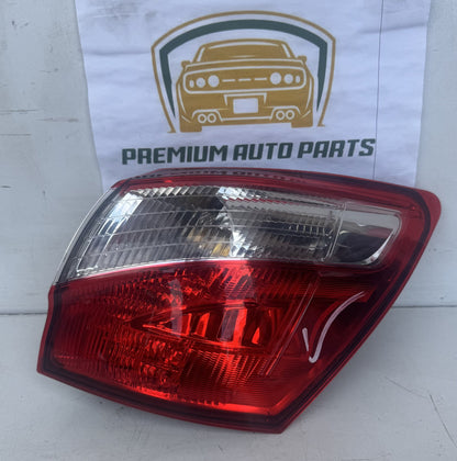 2010   Right Taillight