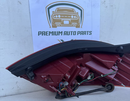2014   Left Taillight