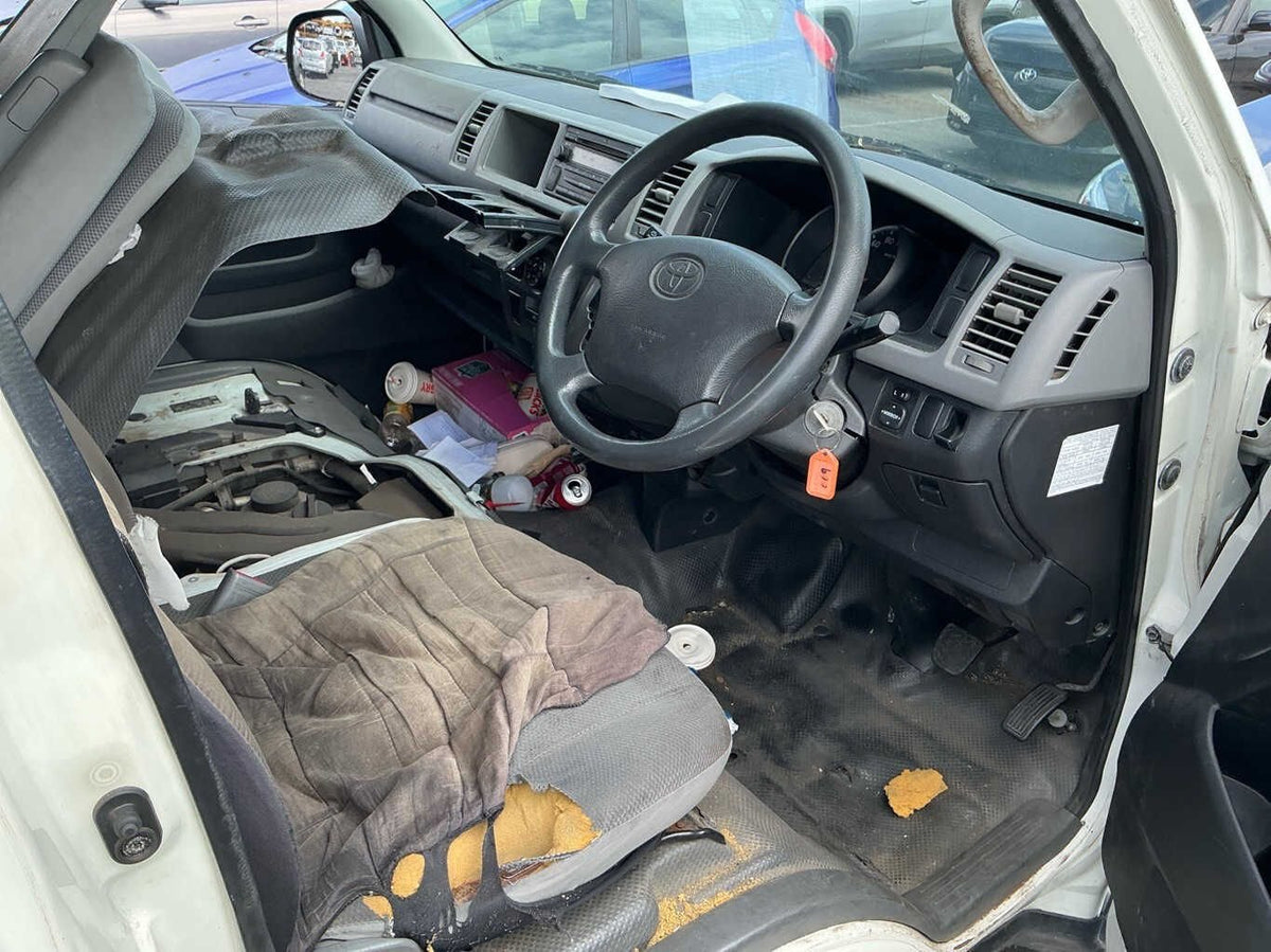 2006 Toyota Hiace H200