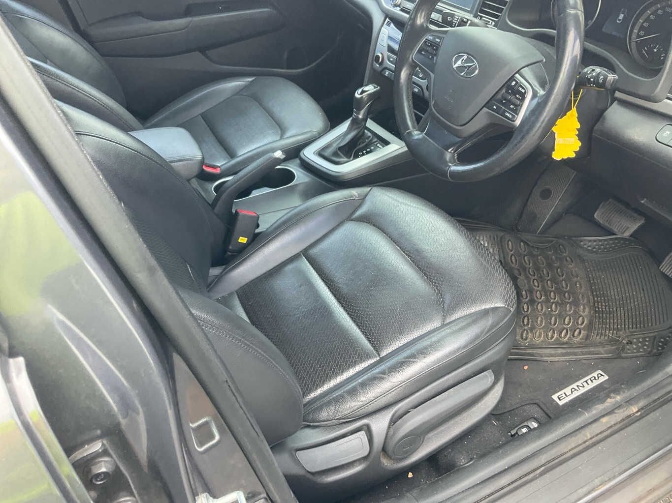 2018 Hyundai Elantra  ADSedan 
Hyundai
Elantra