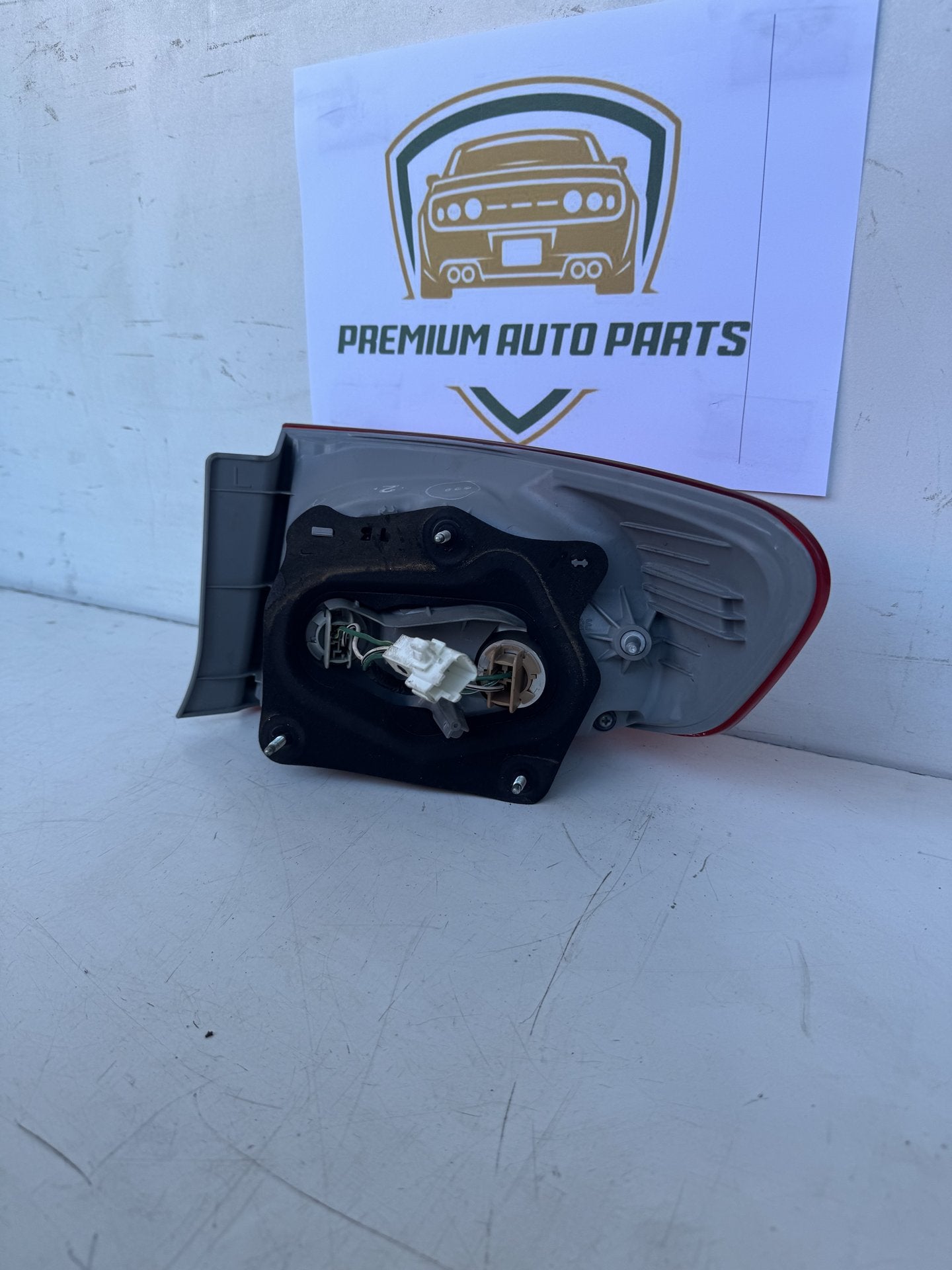 2010  E150 Left Taillight